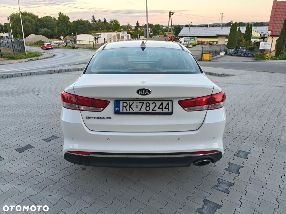 Kia Optima - 2