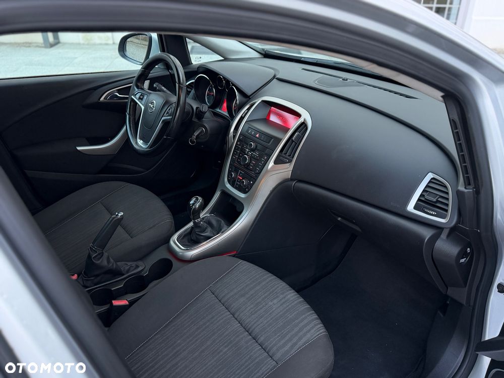 Opel Astra 1.6 Innovation - 6