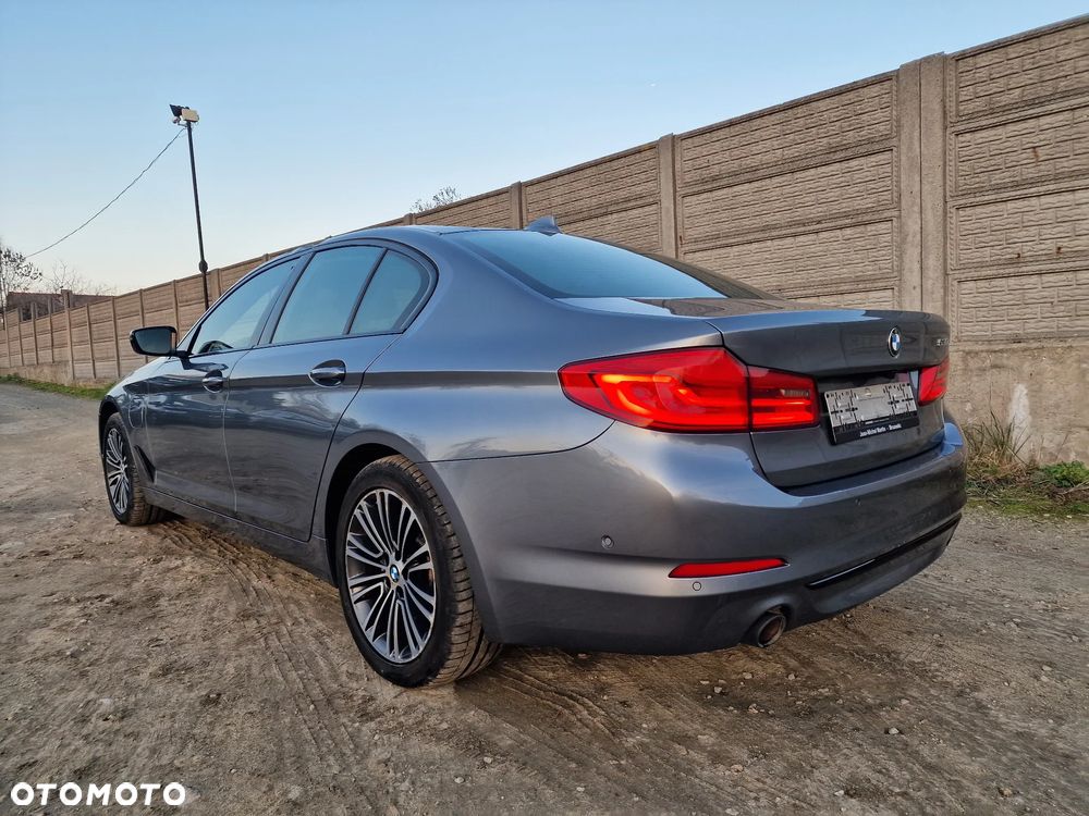 BMW Seria 5 530e iPerformance Sport Line sport - 6