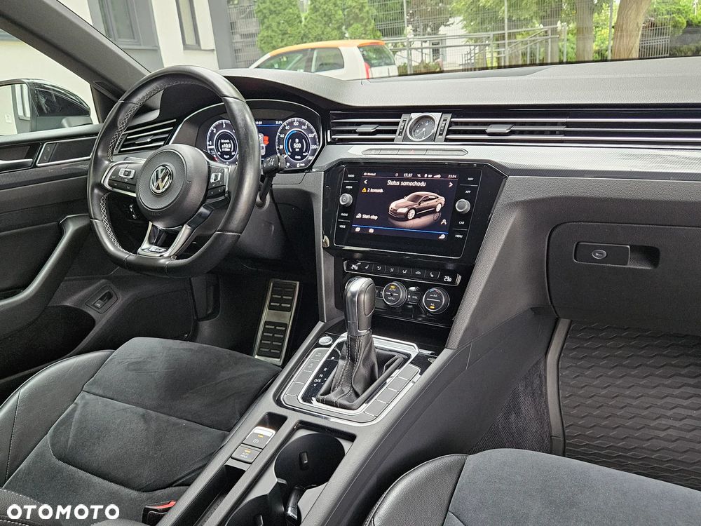 Volkswagen Arteon 2.0 TDI SCR R-Line DSG - 17