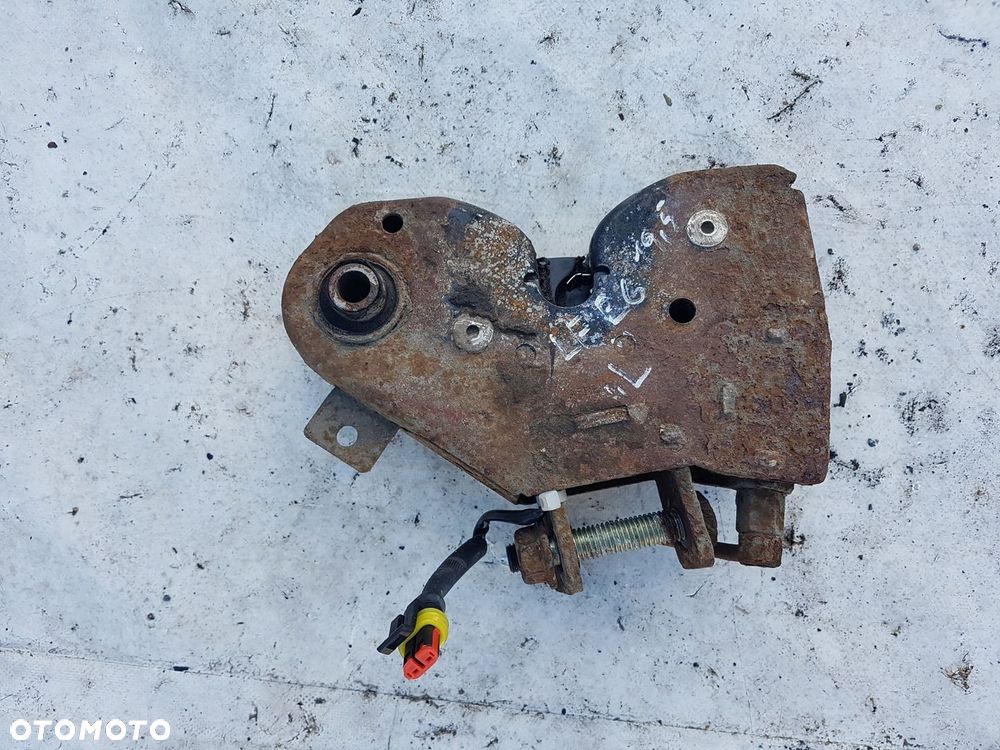 ZAMEK ZATRZASK KABINY LEWY Z CZUJNIKIEM DAF LF EURO 5 , EURO 6 24 - 2