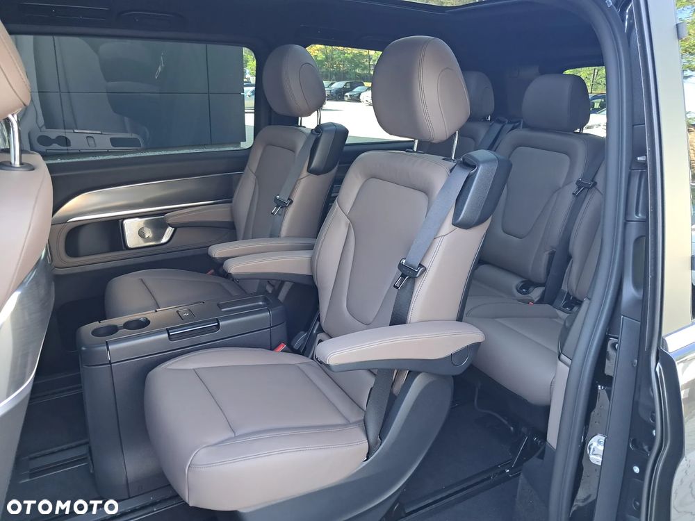 Mercedes-Benz Klasa V 300 d 4-Matic 9G-Tronic Exclusive (d³ugi) - 28