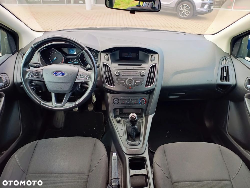 Ford Focus 1.0 EcoBoost Ambiente - 12