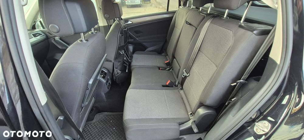 Volkswagen Tiguan - 29