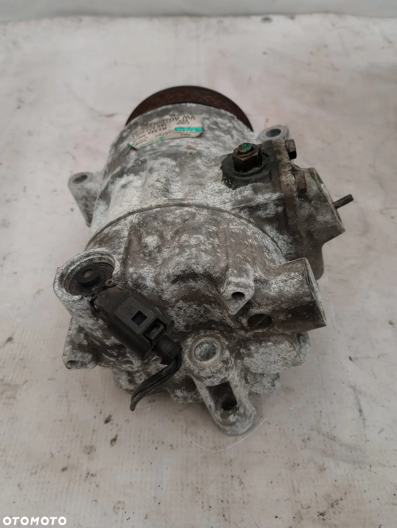 VW Golf VI 1.6 D Passat B6 2.0 TDI Kompresor Klimatyzacji 1K0820859F - 5