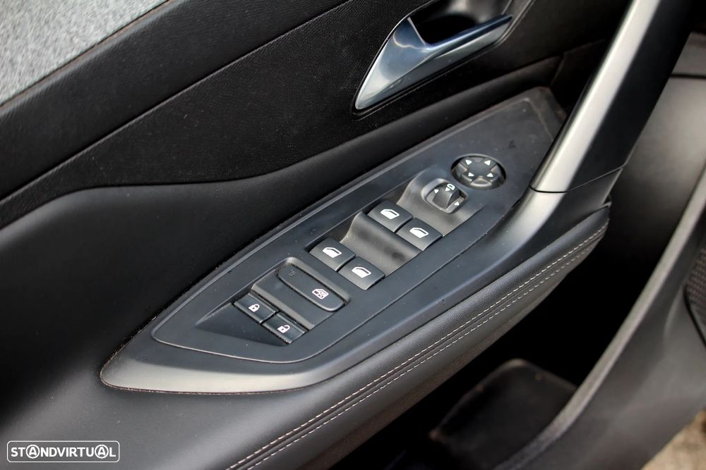 Peugeot 308 - 13