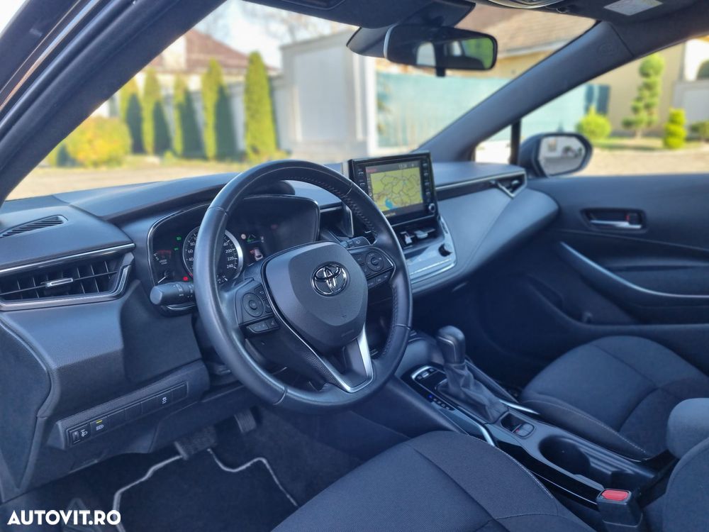 Toyota Corolla 1.8 Hybrid Touring Sports Business Edition - 11