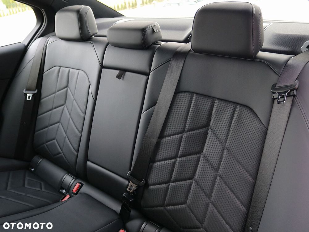 BMW Seria 5 - 24