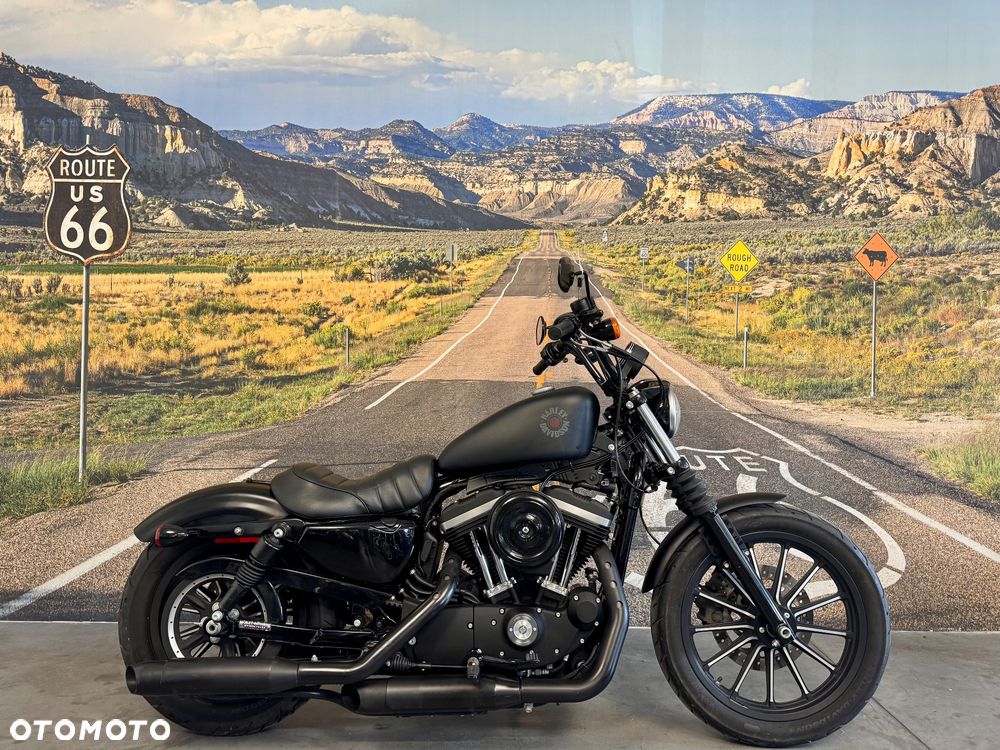 Harley-Davidson Sportster Iron 883