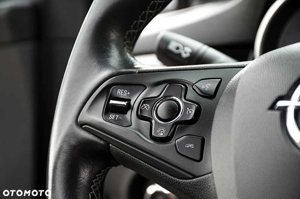 Opel Astra 1.4 Turbo Innovation - 39