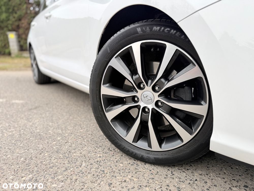 Hyundai i30 1.4 T-GDI DCT Premium - 13