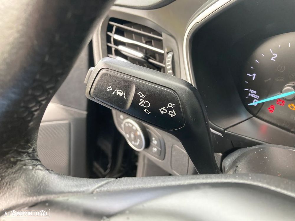 Ford Focus SW 1.5 TDCi EcoBlue Titanium - 16