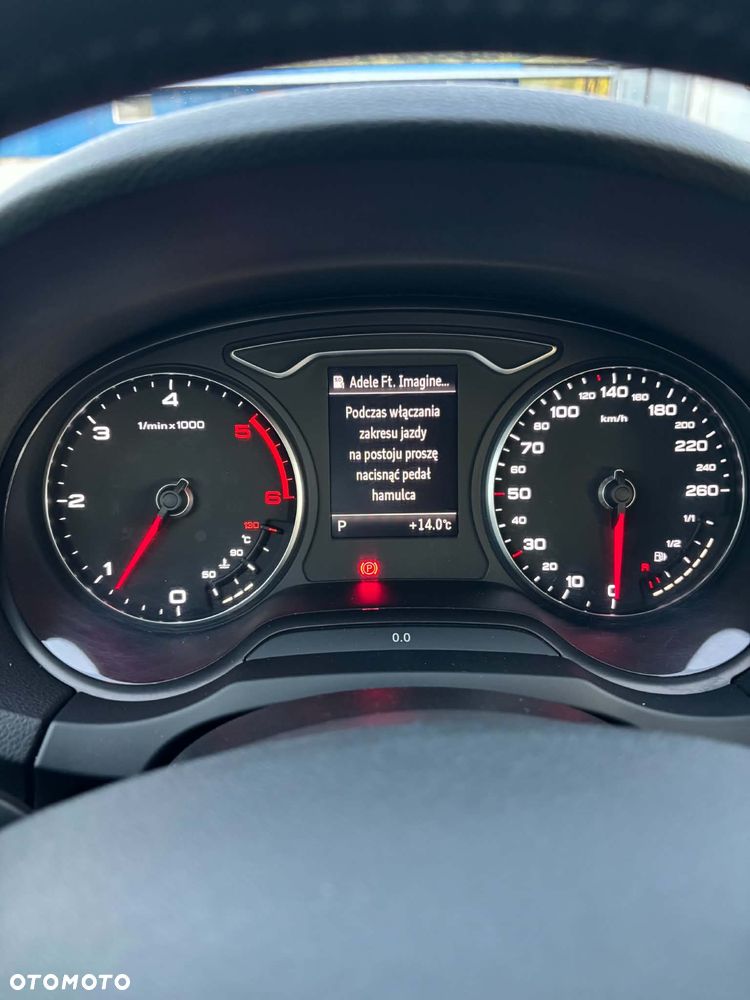 Audi A3 Sportback 1.6 TDI S tronic Ambiente - 16