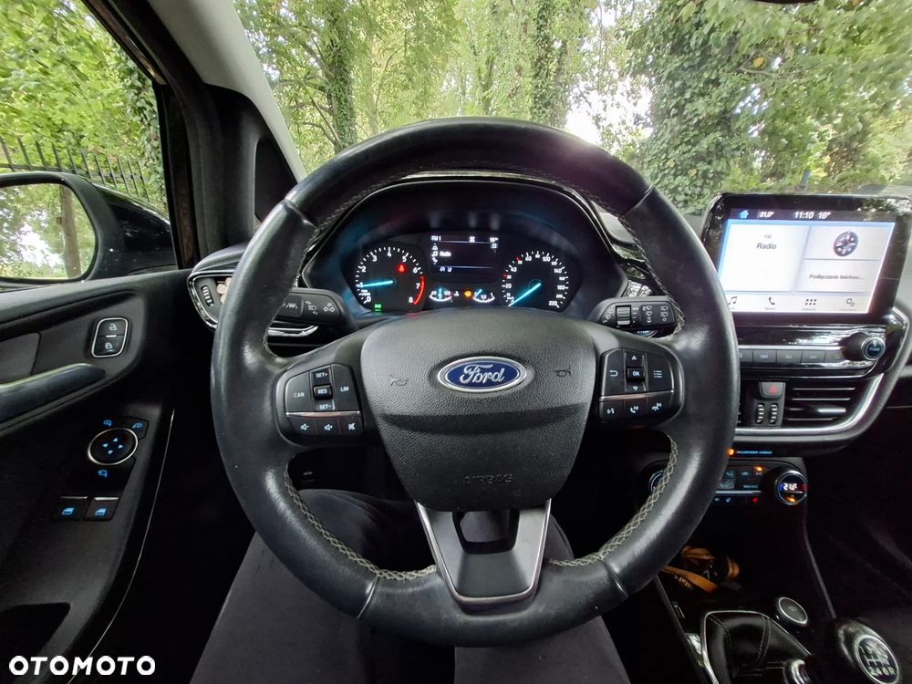 Ford Fiesta 1.0 EcoBoost S&S TITANIUM - 19