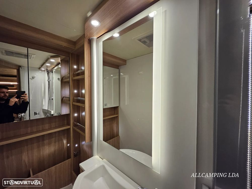 Burstner Delfin CAMA FRANCESA + BASCULANTE - 51