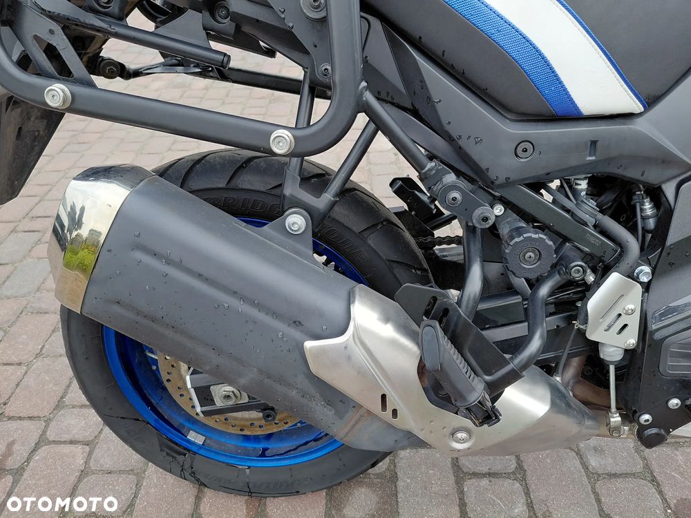 Suzuki V-STROM - 18