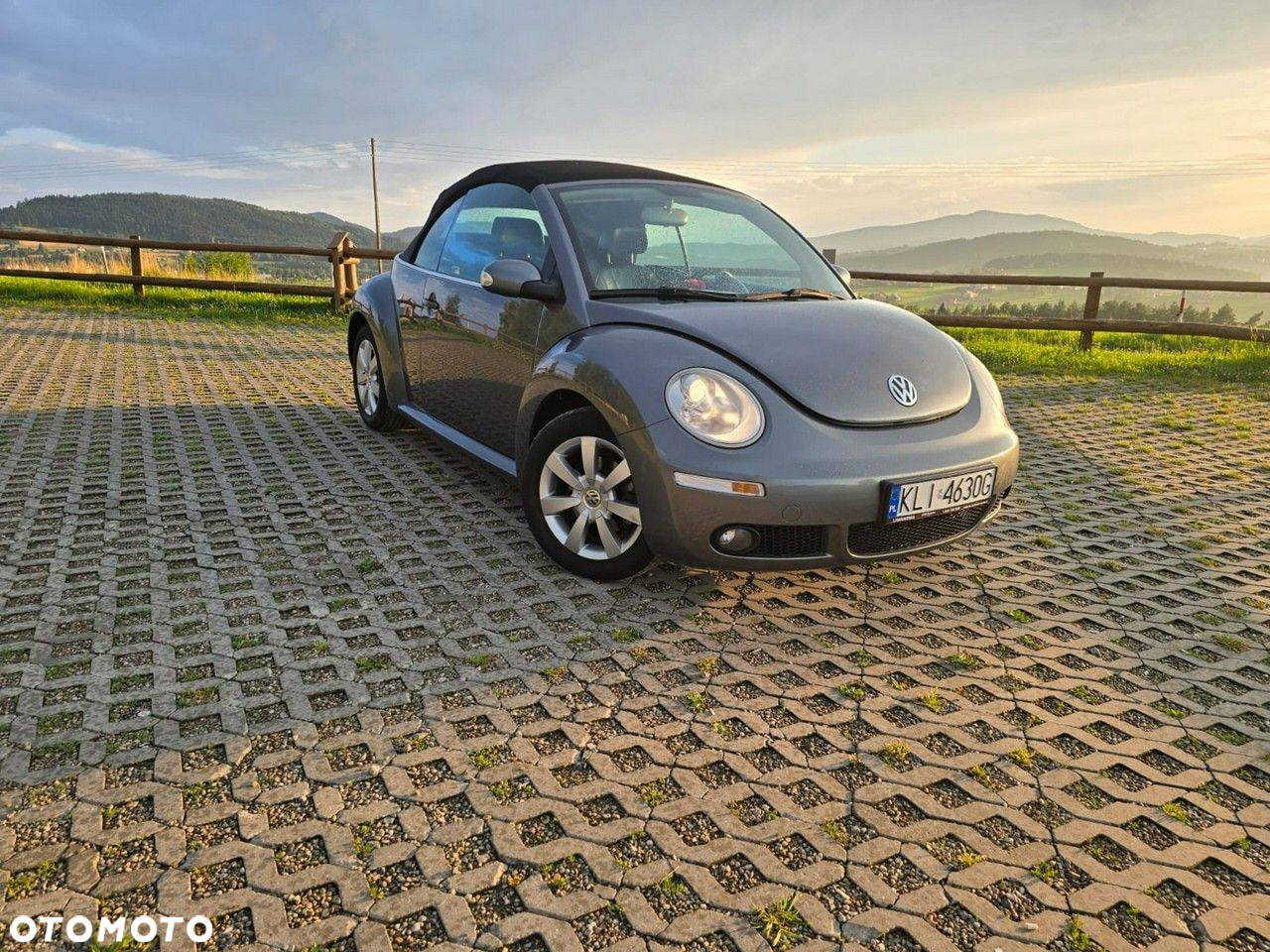 Volkswagen New Beetle - 14