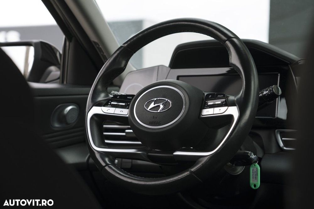 Hyundai Elantra - 16
