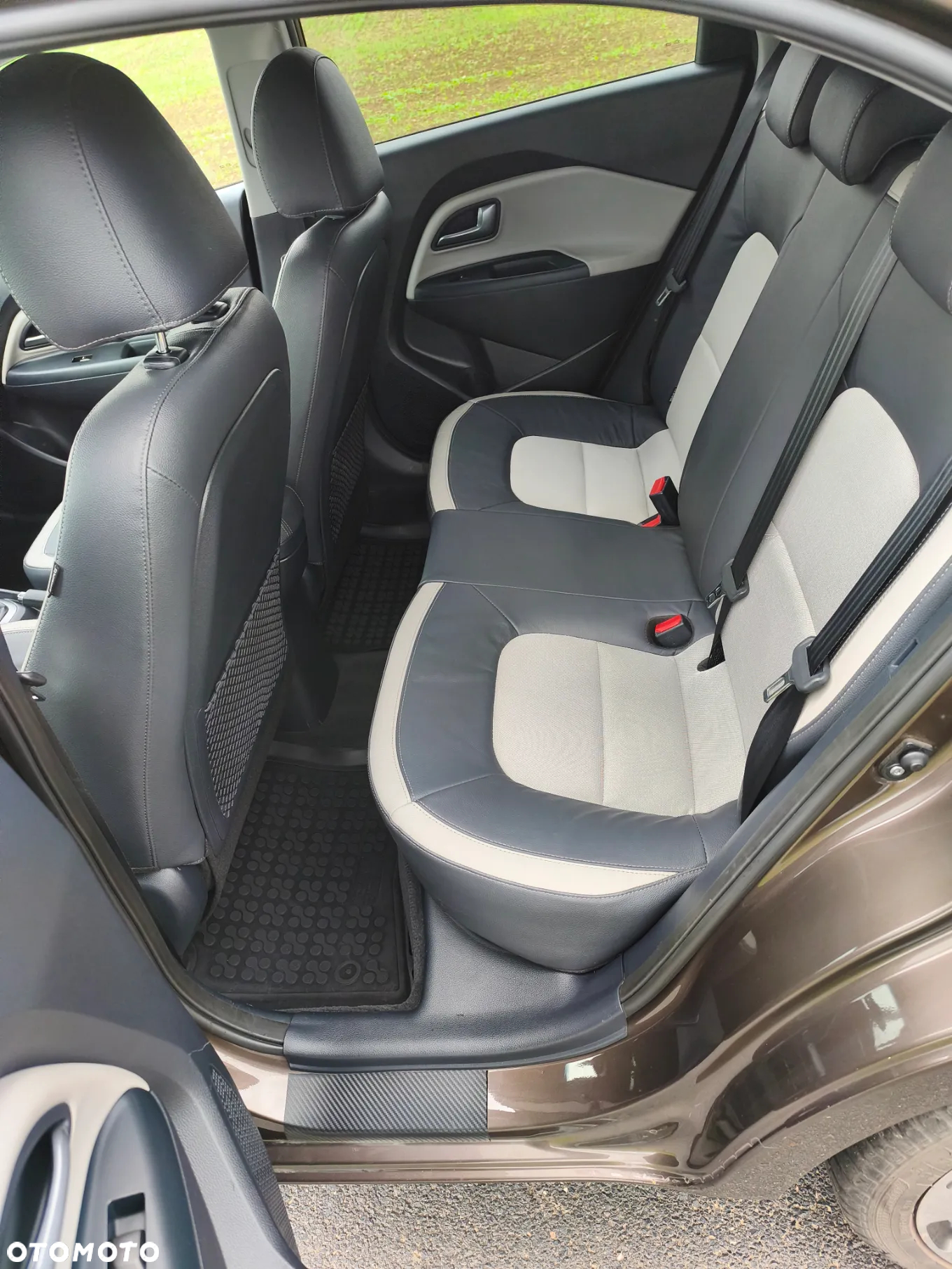 Kia Rio - 14