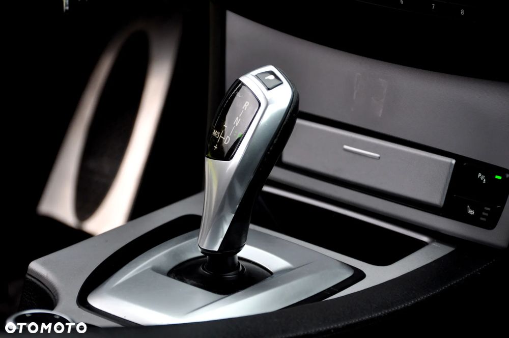 BMW Seria 5 525d xDrive Edition Sport - 35