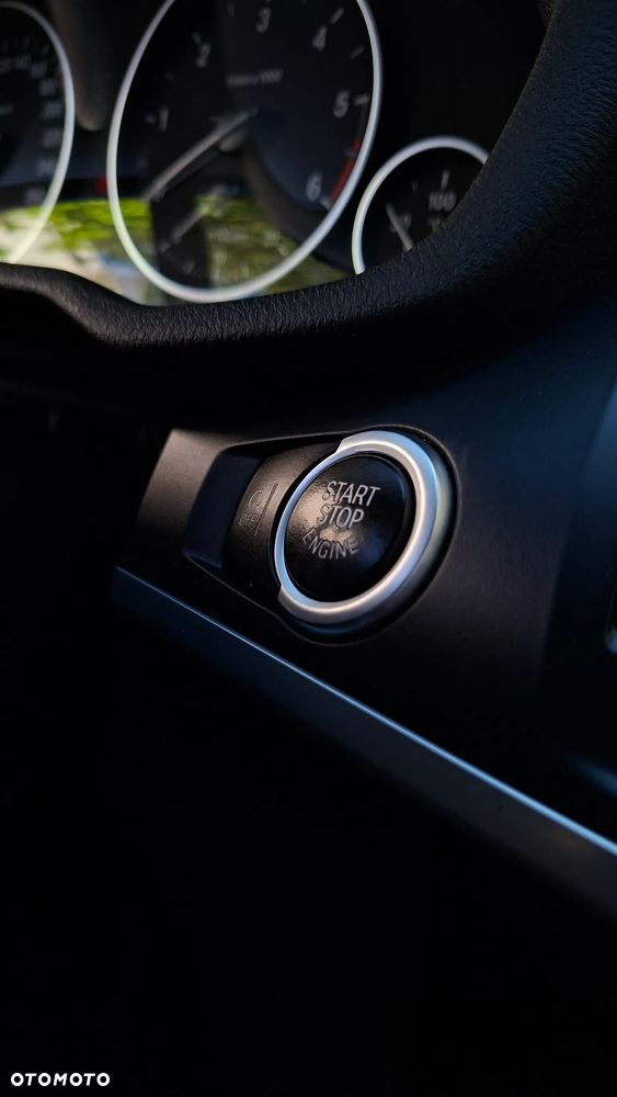BMW X3 xDrive20d - 28
