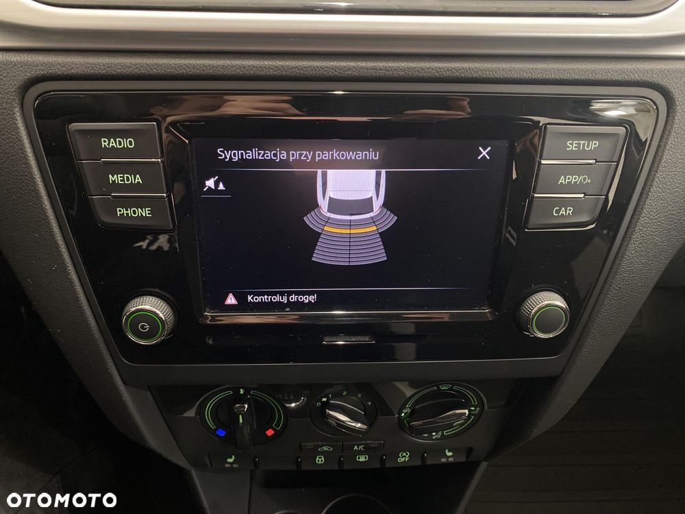 Skoda RAPID Spb 1.0 TSI Active - 17