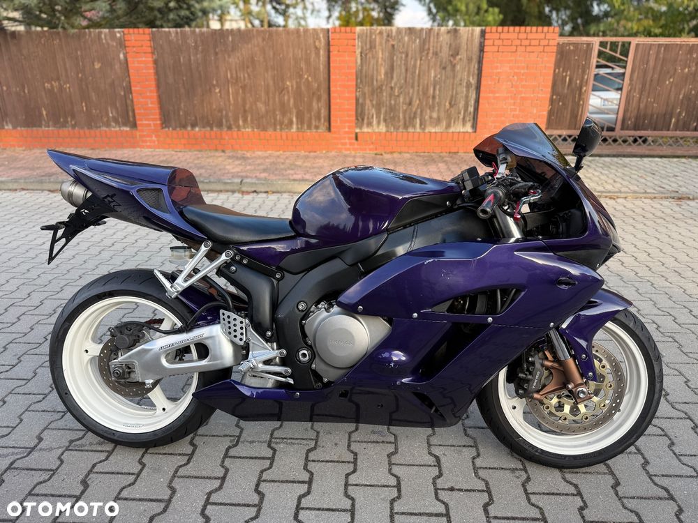 Honda CBR - 7