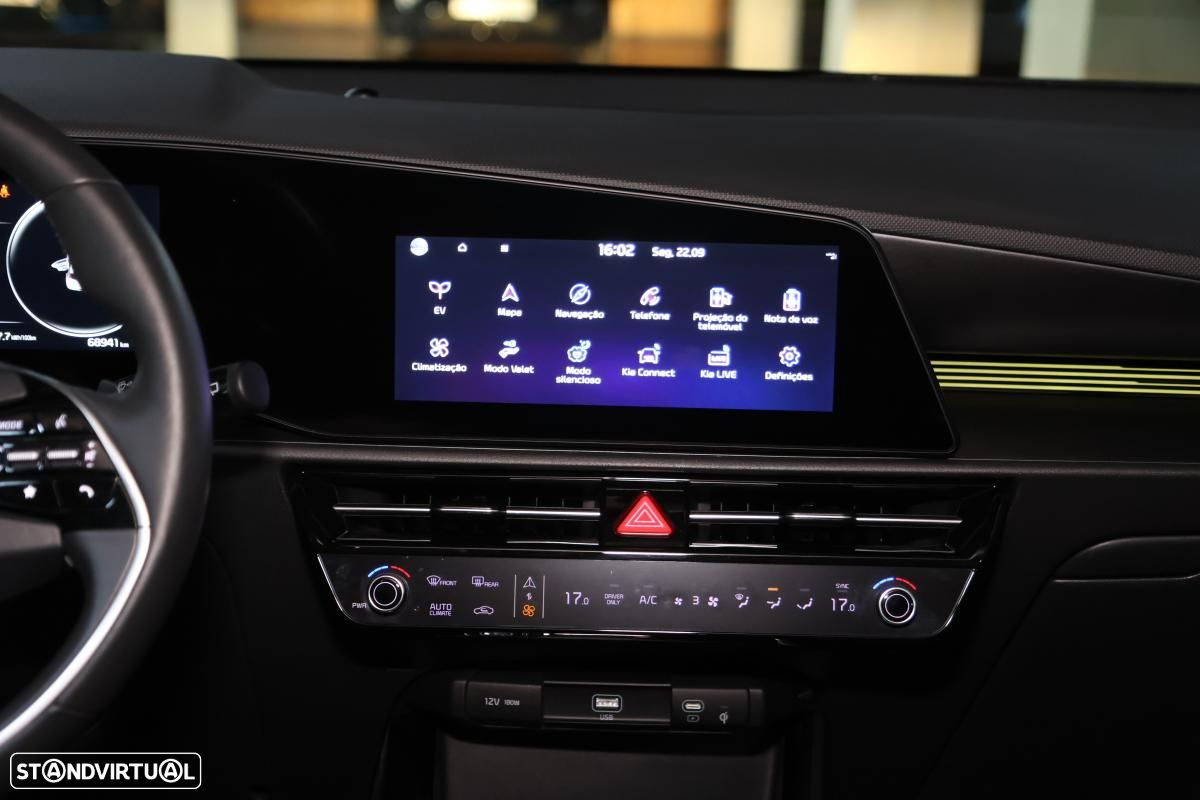 Kia Niro EV 64kWh Drive - 28