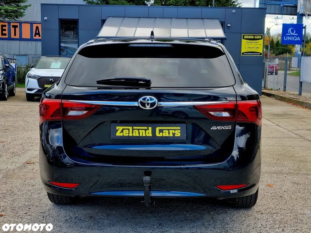 Toyota Avensis 2.0 D-4D Premium - 6
