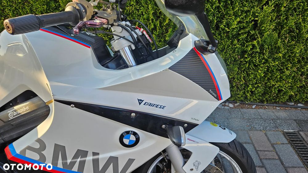 BMW F - 27