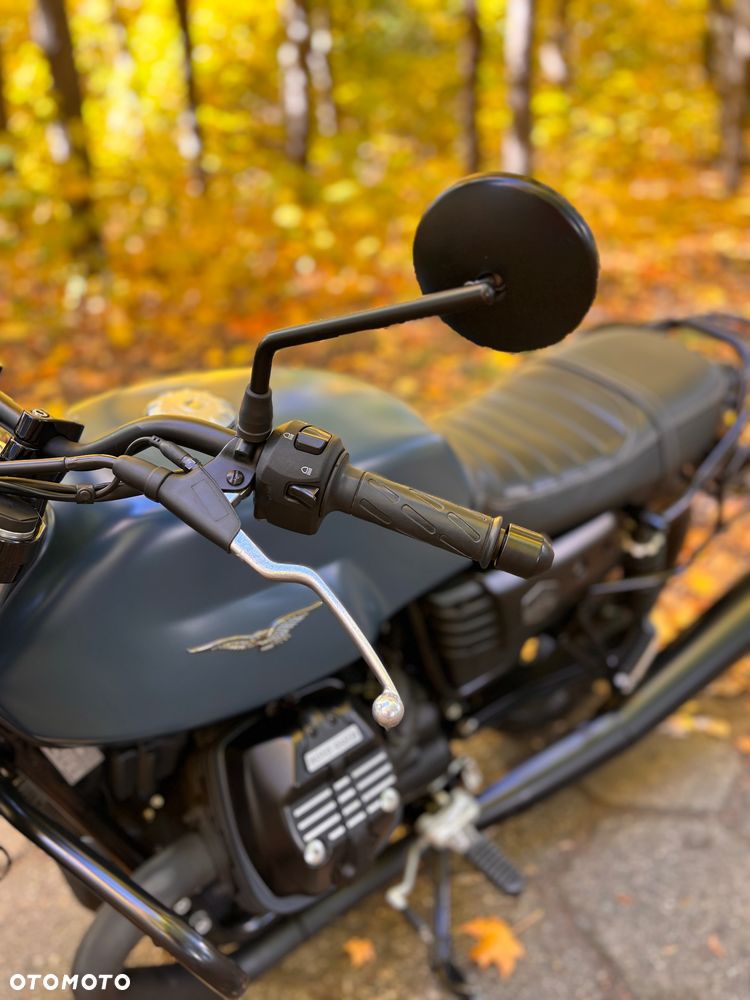 Moto Guzzi V7 - 16
