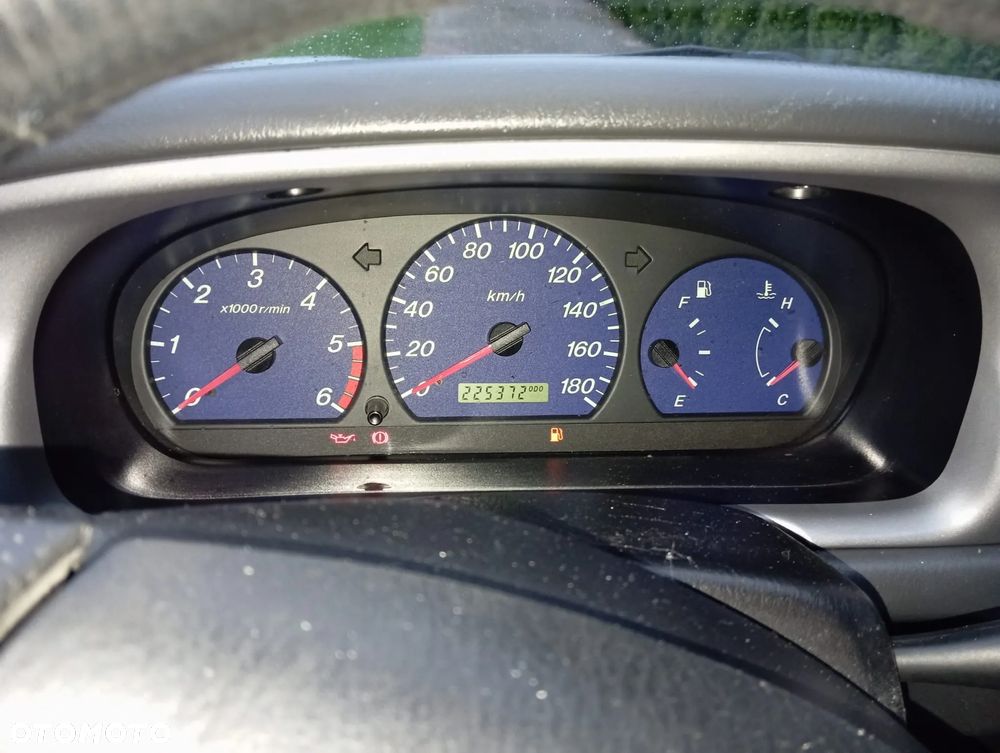 Mazda Seria B 2500 2.5 TD SDX - 8