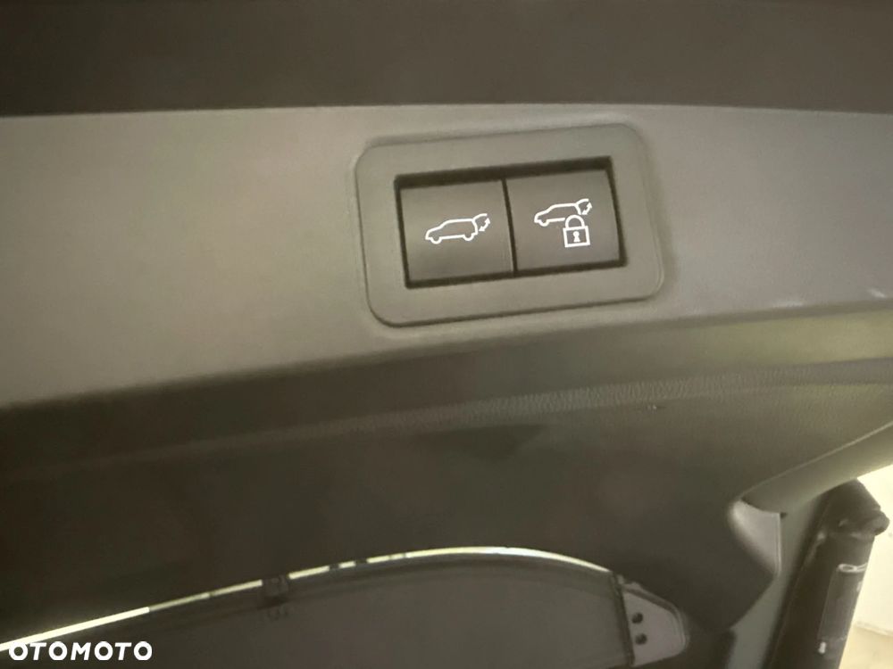 Toyota Corolla 1.8 Hybrid Style - 22
