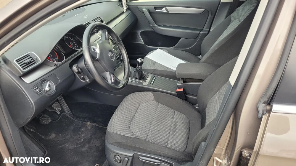 Volkswagen Passat 1.4 TSI BlueMotion Technology Comfortline - 9