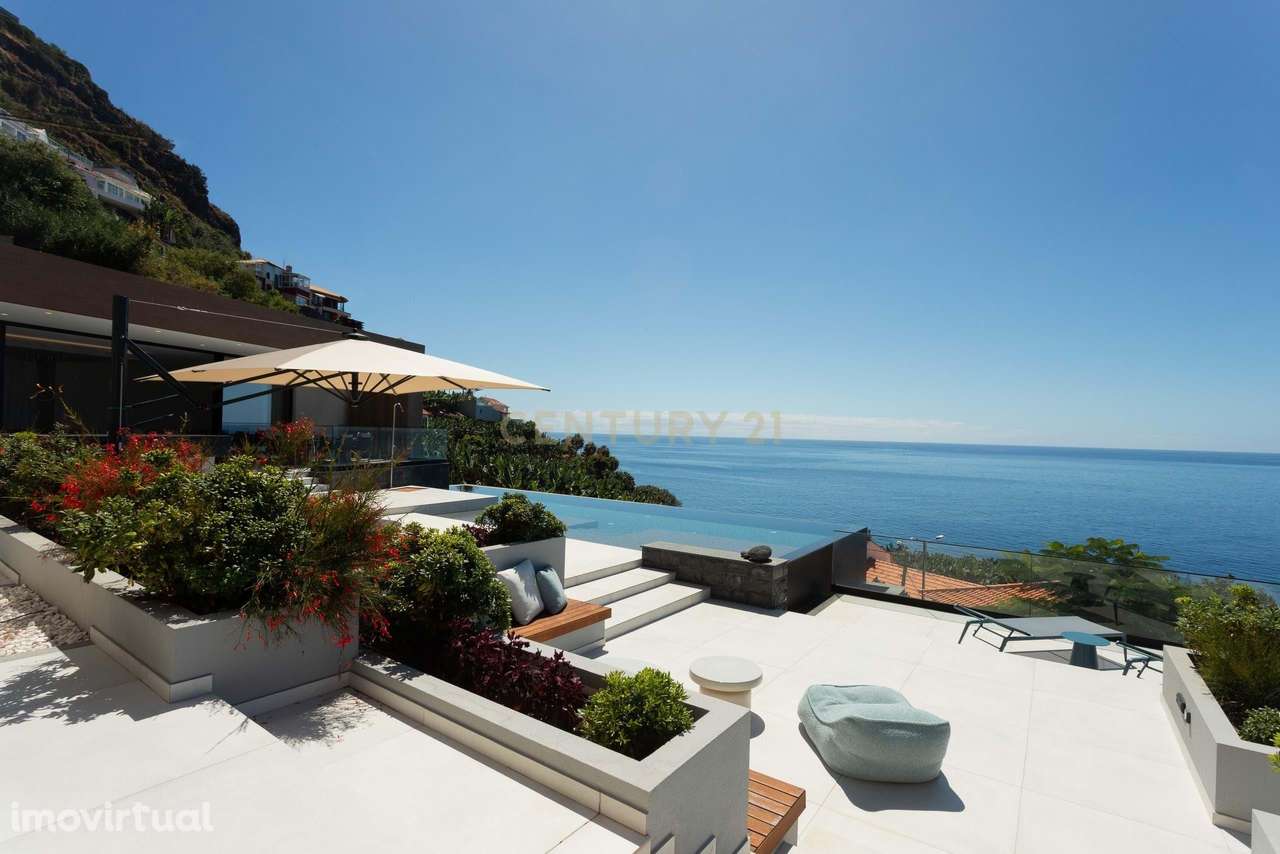 Moradia Moderna de Luxo com Vista Deslumbrante sobre o Atlântico – Sít - Grande imagem: 3/32