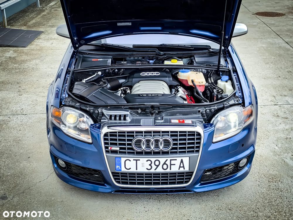 Audi A4 Limousine - 5