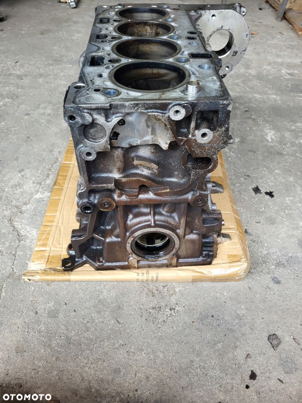 BLOK SILNIKA BMW MINI TOYOTA AVENSIS T27 2.0D N47C20A 7823029 - 2