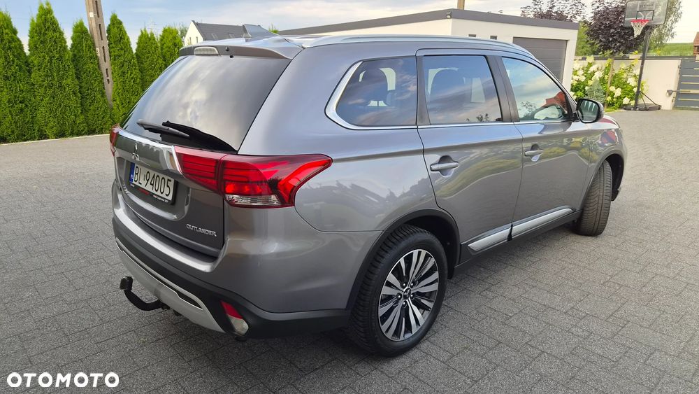 Mitsubishi Outlander 2.0 2WD CVT Spirit+ - 27