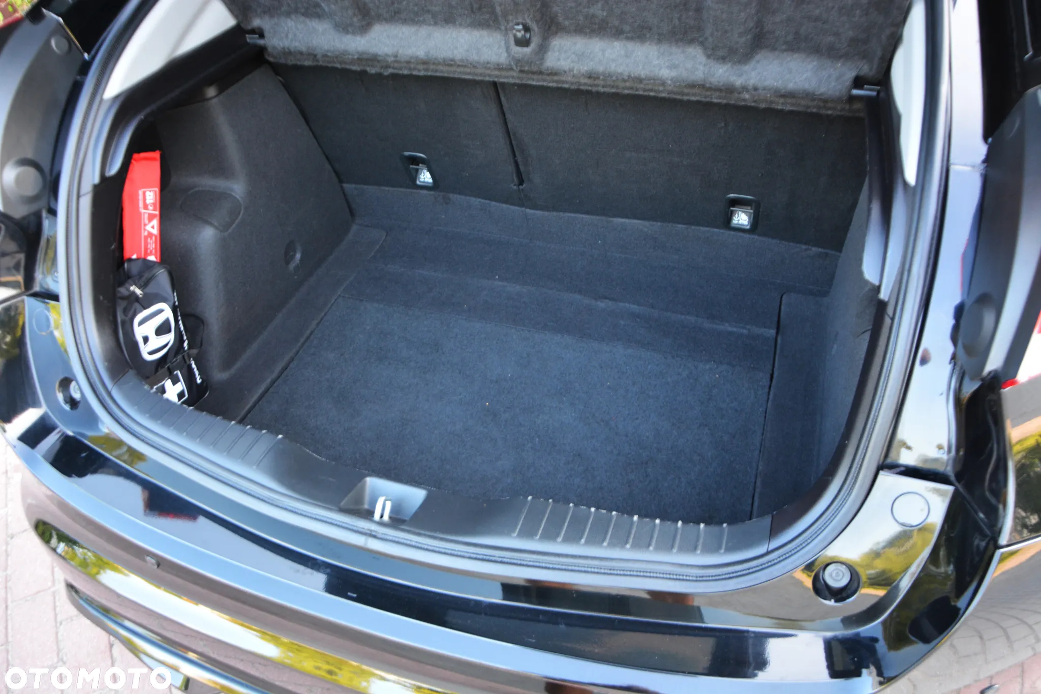 Honda Civic 1.8 i-VTEC Comfort Black Edition - 24