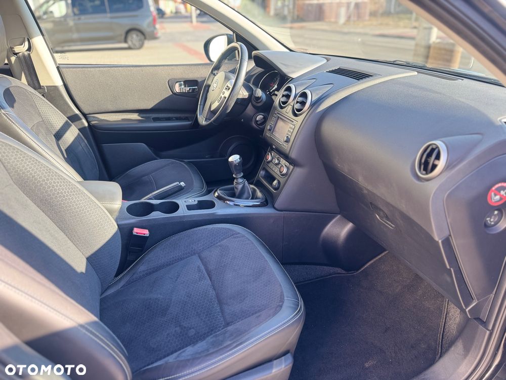 Nissan Qashqai 2.0 360 - 33