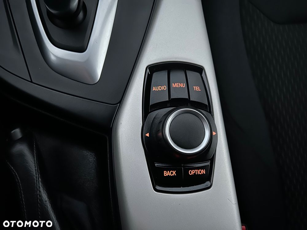 BMW Seria 1 118d Sport Line - 29