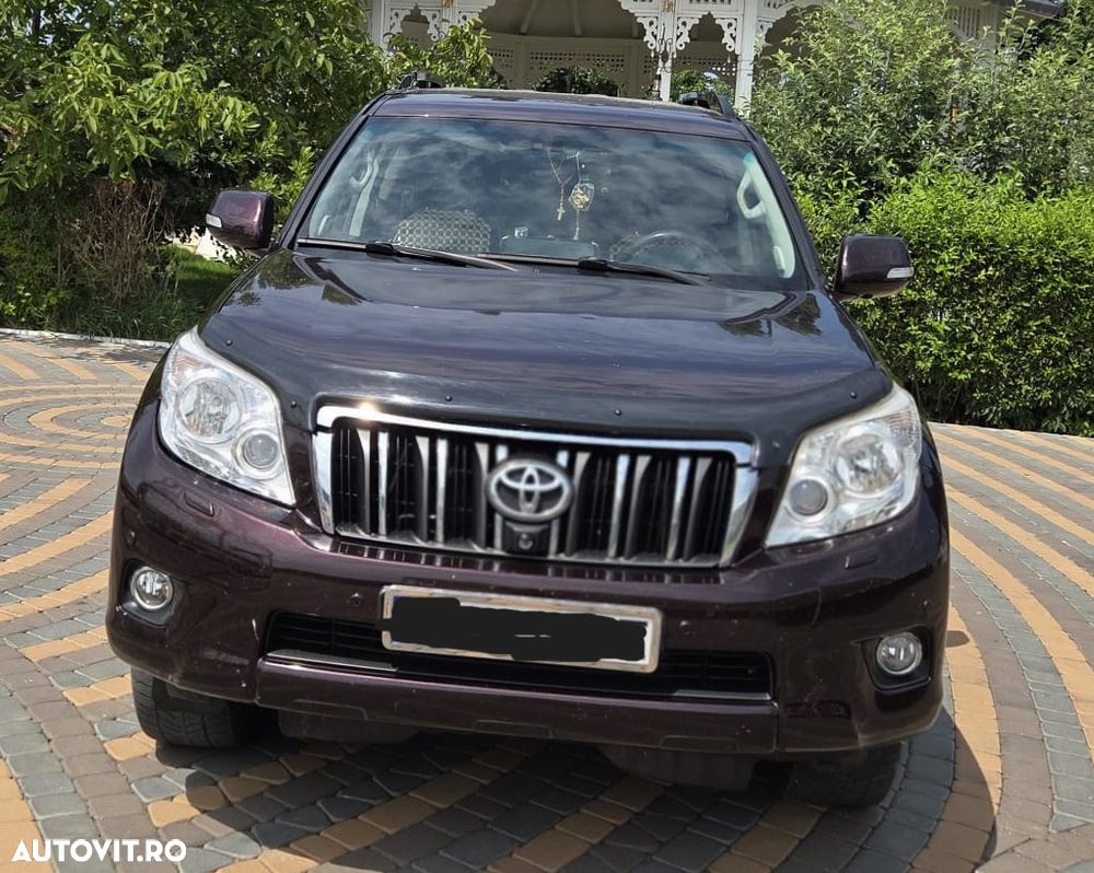 Toyota Land Cruiser - 1
