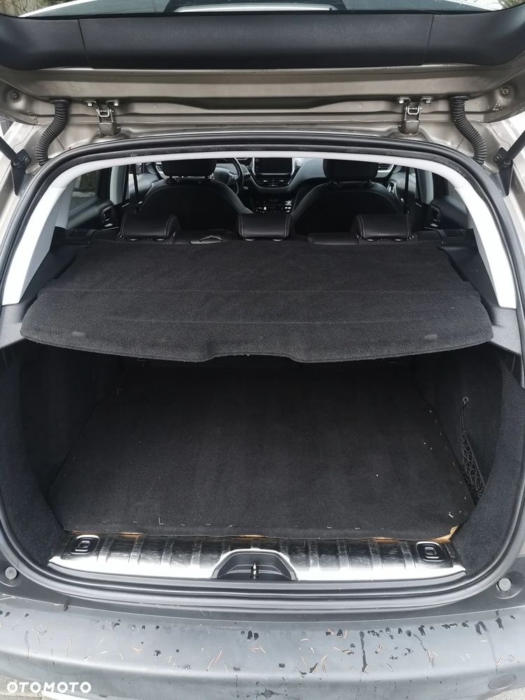 Peugeot 2008 BlueHDi 100 STOP & START Active - 5