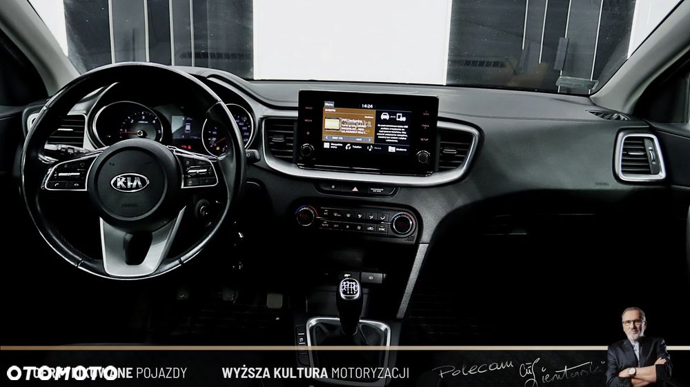 Kia Ceed 1.6 CRDi SCR M - 17