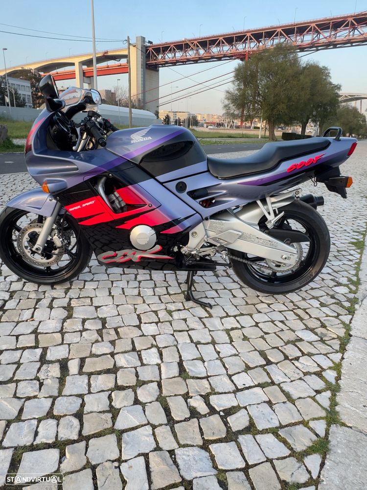 Honda CBR CBR 600F NH1L - 6