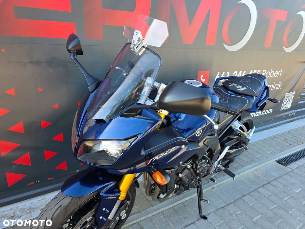 Yamaha FZ - 11