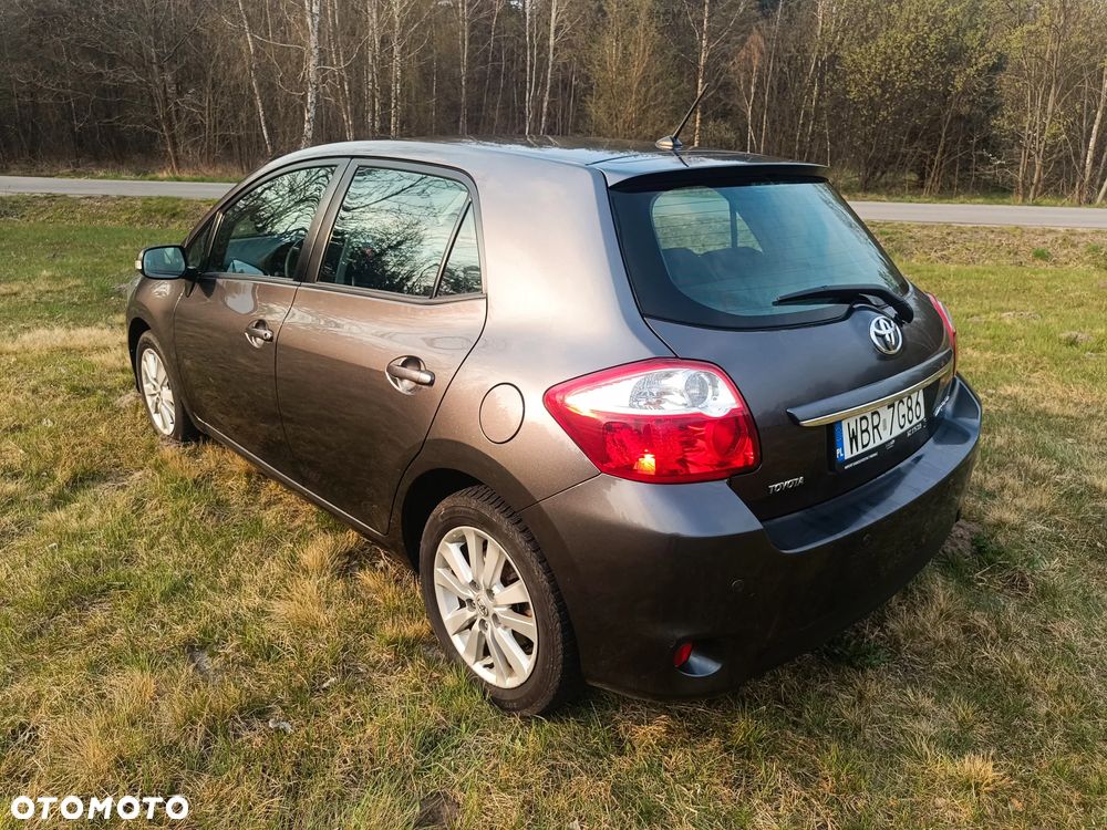 Toyota Auris 1.6 Life+ - 4