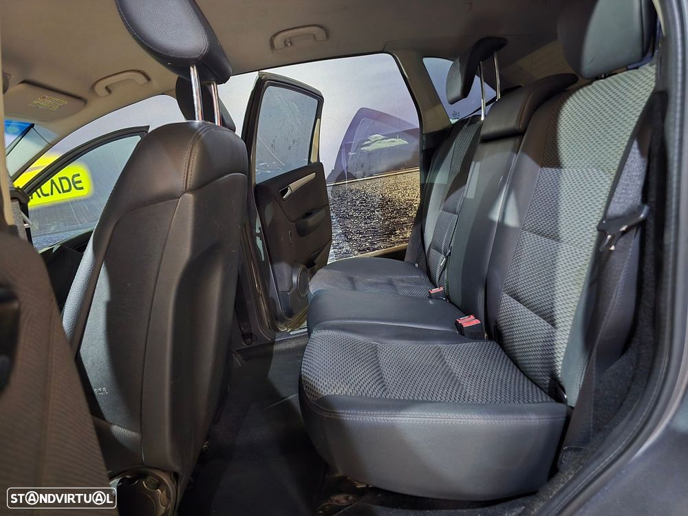 Mercedes-Benz B 180 CDi - 9
