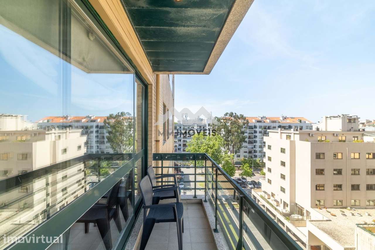 Apartamento T3 | Arrendamento | Pinheiro Manso | Mobilado | Varanda | - Grande imagem: 5/25