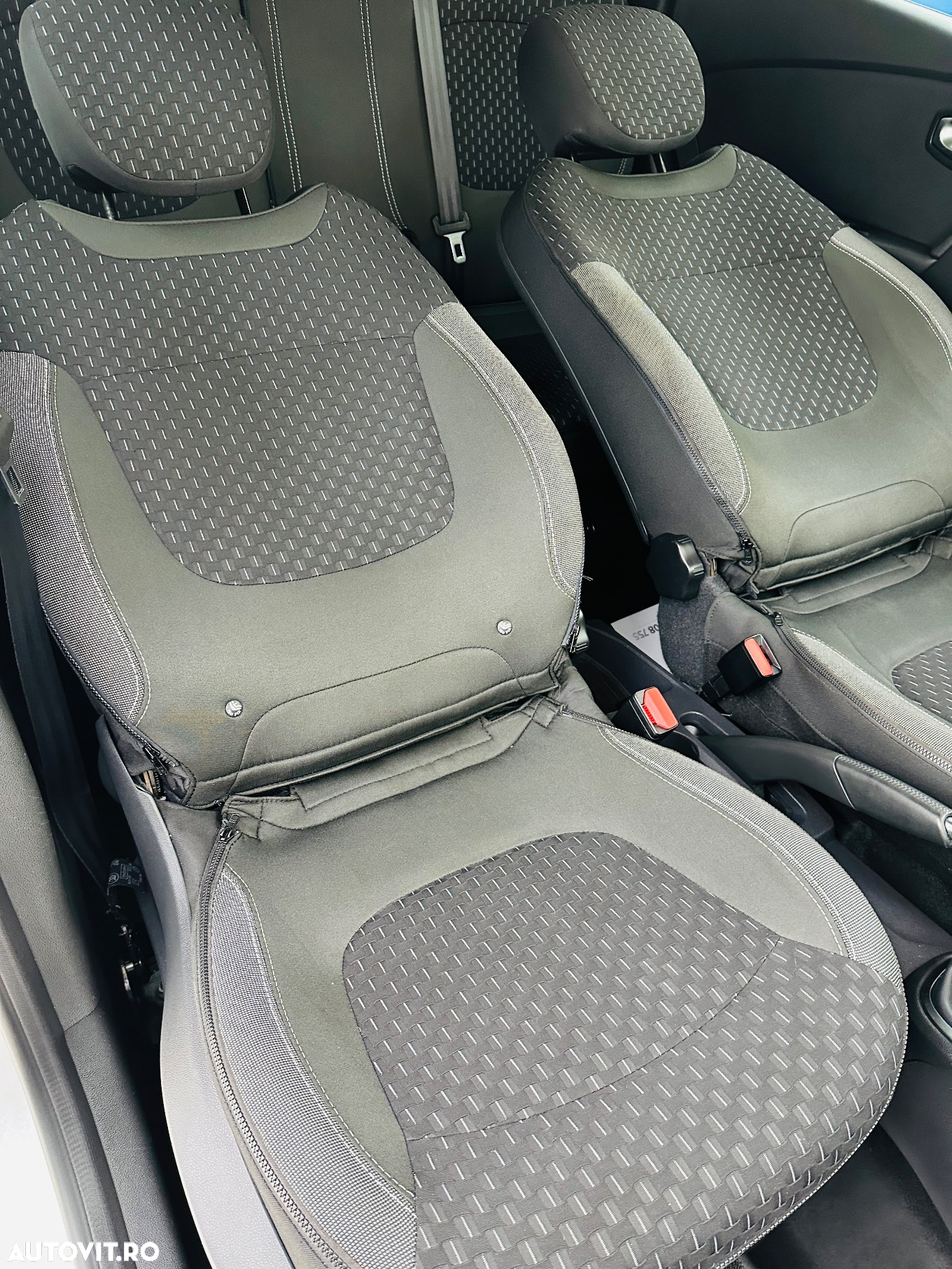 Renault Captur - 23